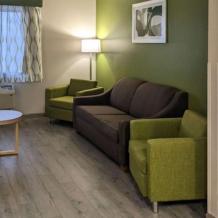 דלאוור Quality Inn & Suites מראה חיצוני תמונה
