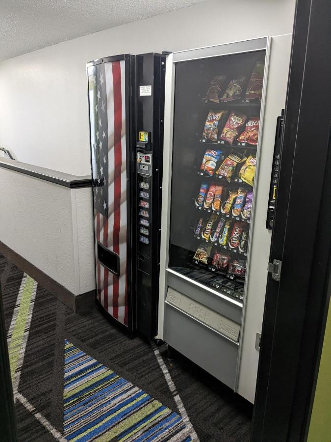 דלאוור Quality Inn & Suites מראה חיצוני תמונה