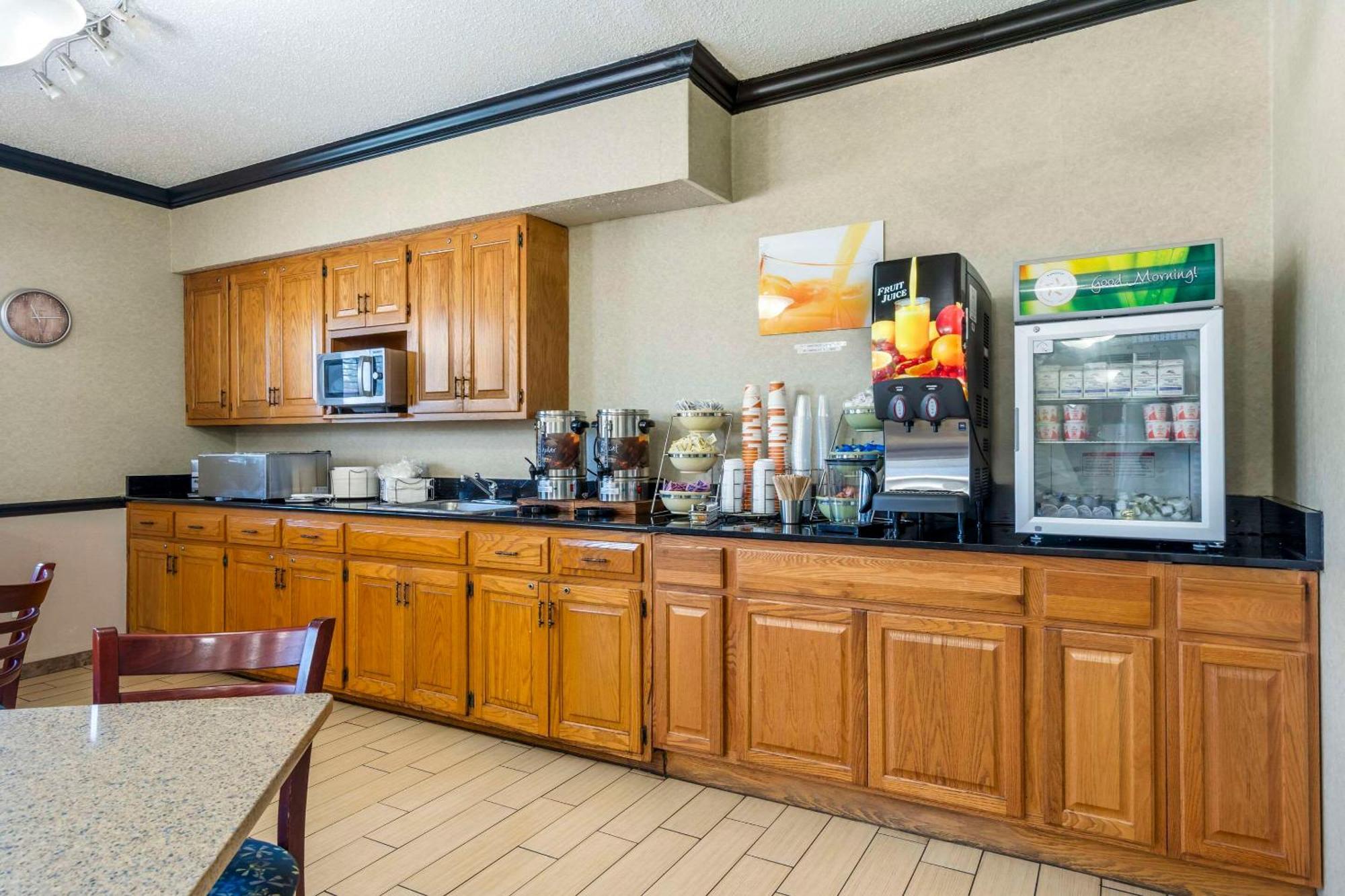 דלאוור Quality Inn & Suites מראה חיצוני תמונה